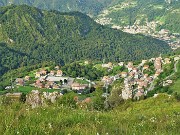 02 Santa Croce in alto, San Pellegrino Terme in fondovalle, un tempo la mulattiera unica via di comunicazione